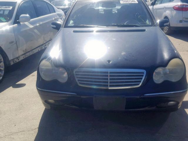 WDBRF61J22F161805 - 2002 MERCEDES-BENZ C 240 BLUE photo 9