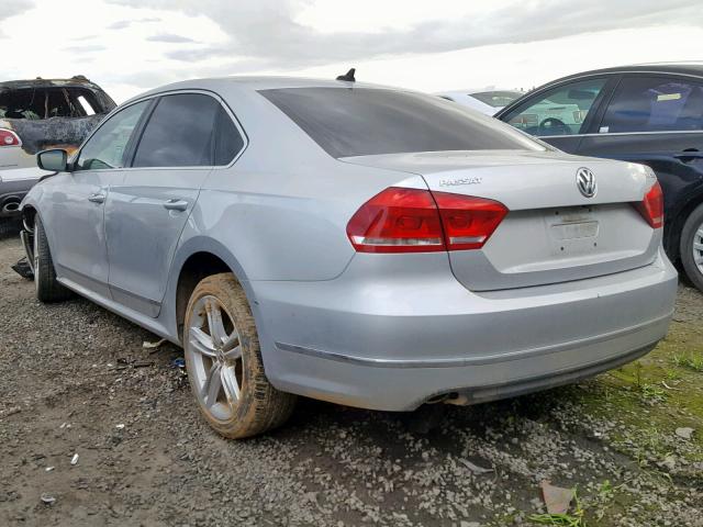 1VWCV7A38FC006357 - 2015 VOLKSWAGEN PASSAT SEL SILVER photo 3