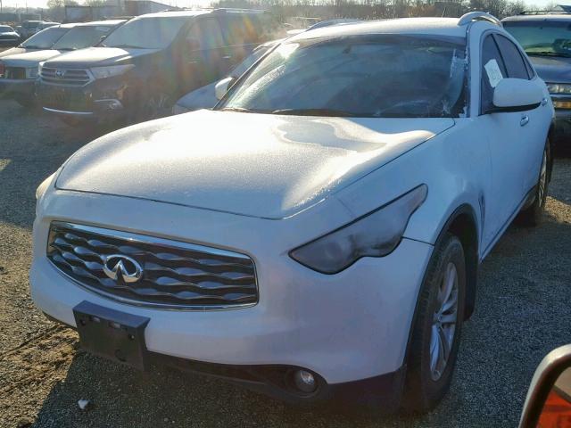 JNRAS18W39M153524 - 2009 INFINITI FX35 WHITE photo 2