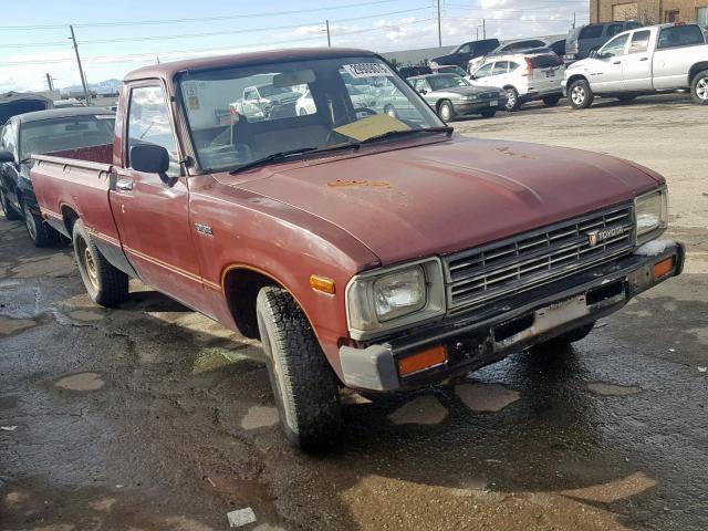 JT4RN44R4D1156311 - 1983 TOYOTA PICKUP 1/2 MAROON photo 1