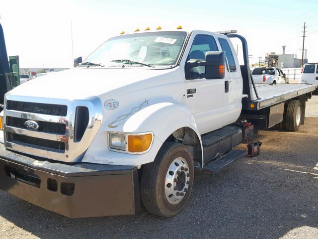 3FRWX6FC1BV616023 - 2011 FORD F650 SUPER WHITE photo 2