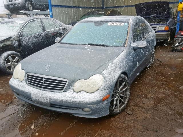 WDBRF40J54A623425 - 2004 MERCEDES-BENZ C 230K SPO BLUE photo 2