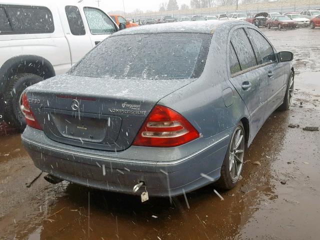 WDBRF40J54A623425 - 2004 MERCEDES-BENZ C 230K SPO BLUE photo 4