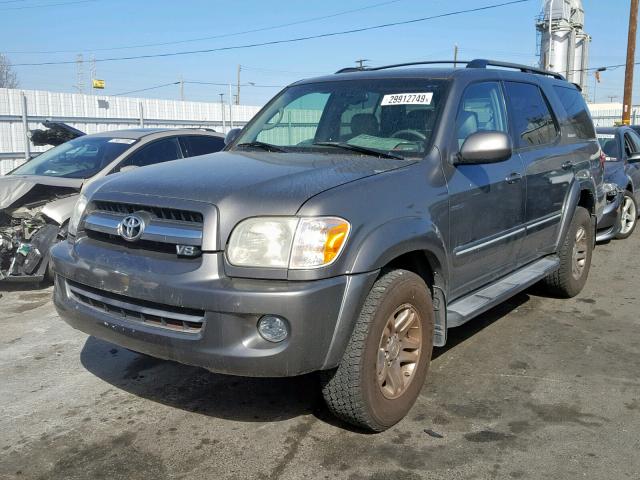 5TDZT38A45S256515 - 2005 TOYOTA SEQUOIA LI GRAY photo 2