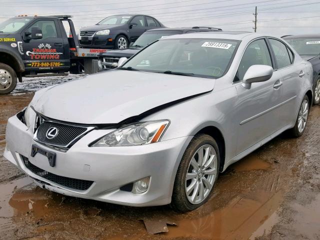 JTHCK262572013240 - 2007 LEXUS IS 250 SILVER photo 2