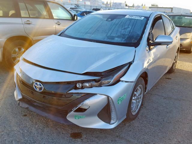 JTDKARFP9H3003200 - 2017 TOYOTA PRIUS PRIM SILVER photo 2