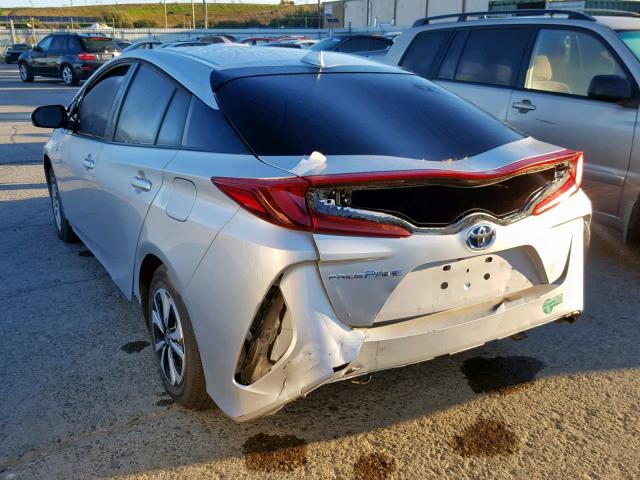 JTDKARFP9H3003200 - 2017 TOYOTA PRIUS PRIM SILVER photo 3