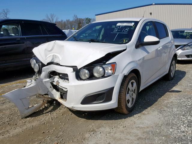 1G1JA6SHXE4142582 - 2014 CHEVROLET SONIC LS WHITE photo 2