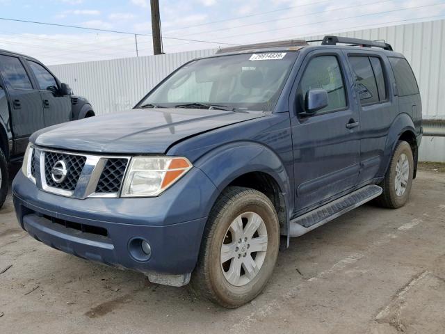 5N1AR18U45C740773 - 2005 NISSAN PATHFINDER BLUE photo 2