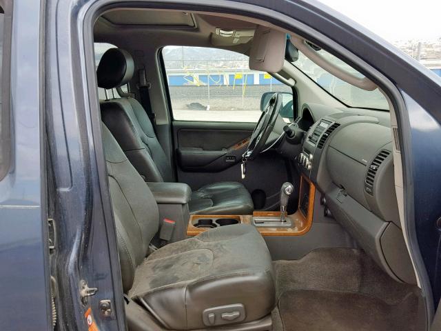 5N1AR18U45C740773 - 2005 NISSAN PATHFINDER BLUE photo 5