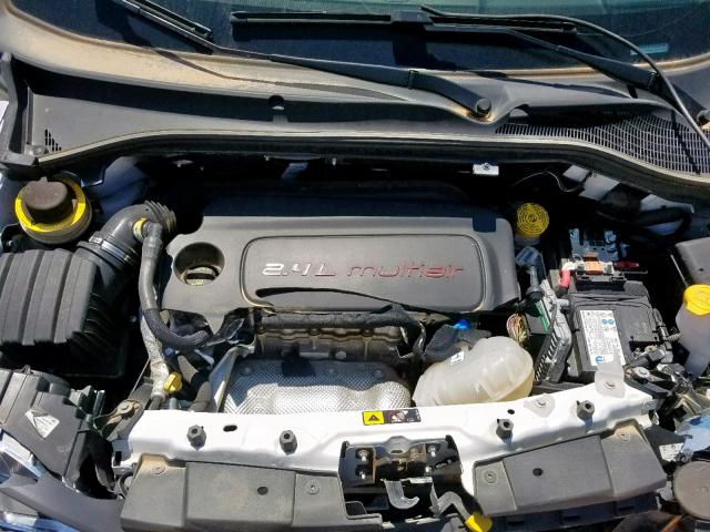 ZFBERFAB8H6G61014 - 2017 RAM PROMASTER 绿色 照片 7