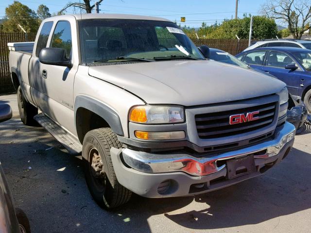 1GTHC29UX5E284310 - 2005 GMC SIERRA C25 SILVER photo 1