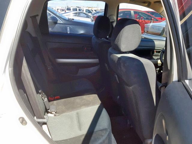 JTKKT624860135067 - 2006 TOYOTA SCION XA WHITE photo 6