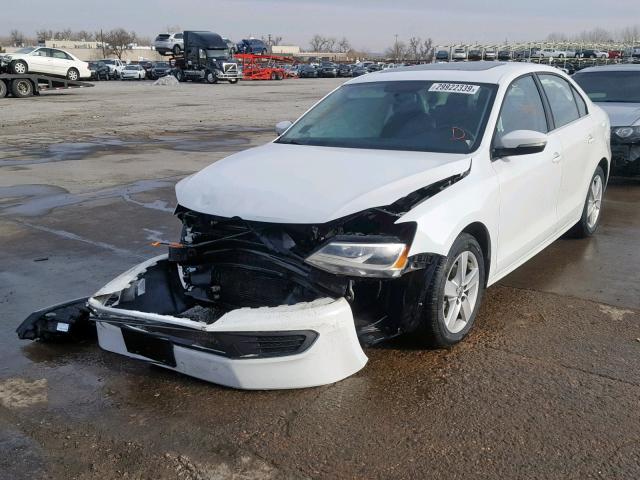 3VWLL7AJ1EM420792 - 2014 VOLKSWAGEN JETTA TDI WHITE photo 2