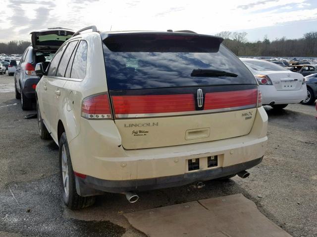 2LMDU88CX7BJ06659 - 2007 LINCOLN MKX CREAM photo 3