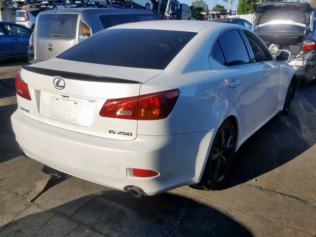 JTHBK262X62020940 - 2006 LEXUS IS 250 WHITE photo 4