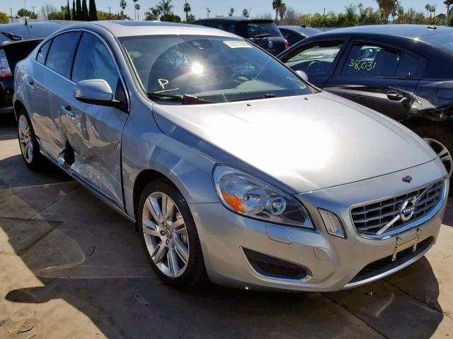 YV1612FS0D2201607 - 2013 VOLVO S60 T5 SILVER photo 1