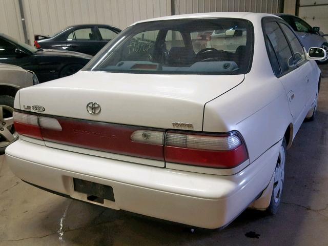 2T1BB02E1TC147062 - 1996 TOYOTA COROLLA DX WHITE photo 4