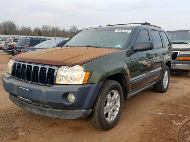 1J8GS48K67C608838 - 2007 JEEP GRAND CHER GREEN photo 2