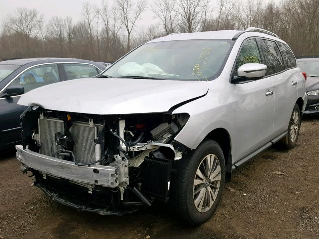 5N1DR2MM1JC658325 - 2018 NISSAN PATHFINDER SILVER photo 2