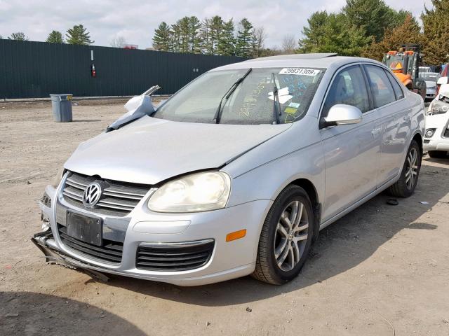 3VWSF81K66M787299 - 2006 VOLKSWAGEN JETTA 2.5 SILVER photo 2