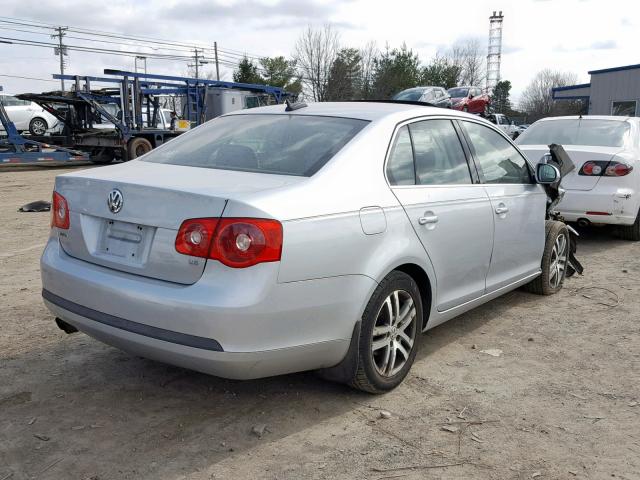 3VWSF81K66M787299 - 2006 VOLKSWAGEN JETTA 2.5 SILVER photo 4