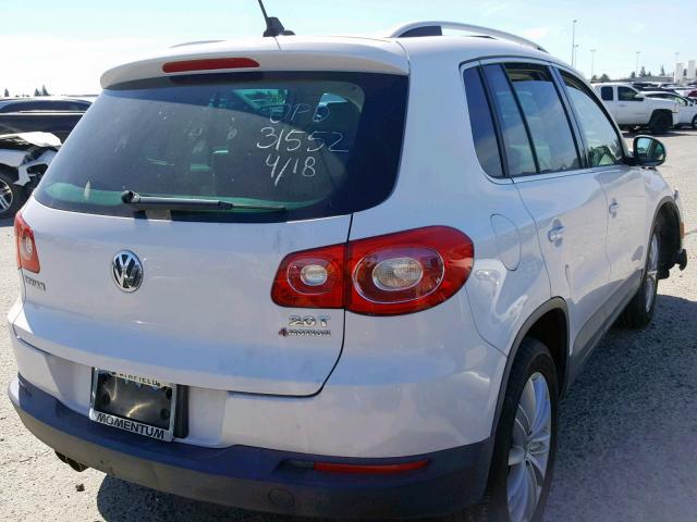 WVGBV75N69W530910 - 2009 VOLKSWAGEN TIGUAN SE WHITE photo 4