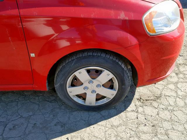 KL1TD56E09B369015 - 2009 CHEVROLET AVEO LS RED photo 9