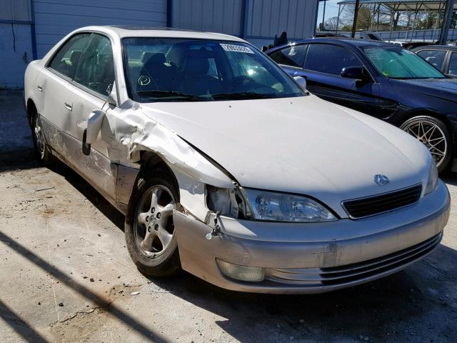 JT8BF22G4V0052749 - 1997 LEXUS ES 300 WHITE photo 1