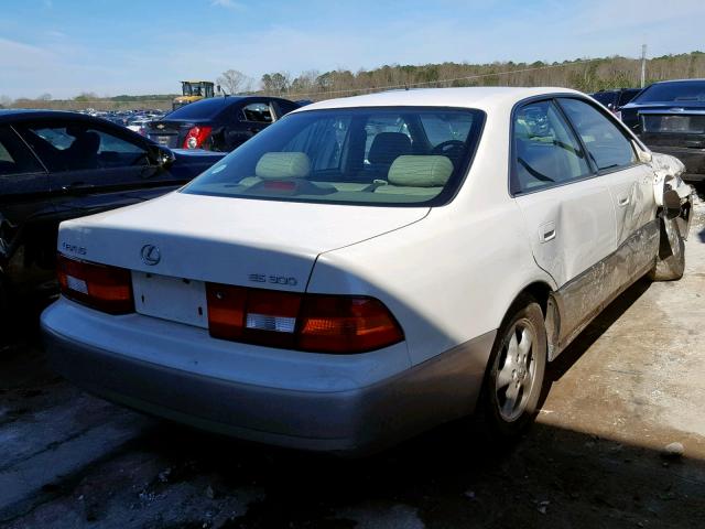 JT8BF22G4V0052749 - 1997 LEXUS ES 300 WHITE photo 4