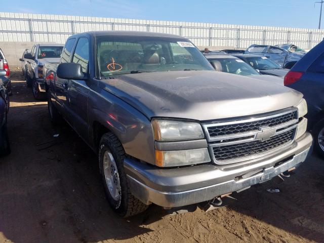 1GCEC19V16Z180675 - 2006 CHEVROLET SILVERADO C1500  photo 1