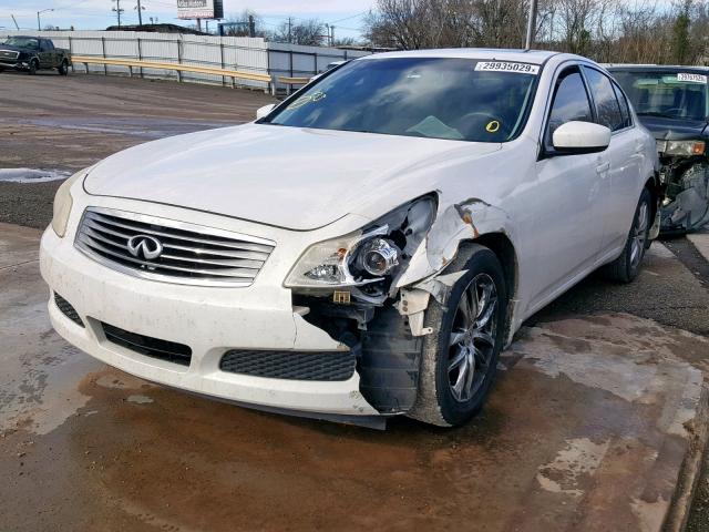 JNKCV61F09M054665 - 2009 INFINITI G37 WHITE photo 2