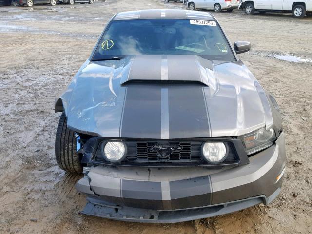 1ZVBP8CH9A5145821 - 2010 FORD MUSTANG GT GRAY photo 7