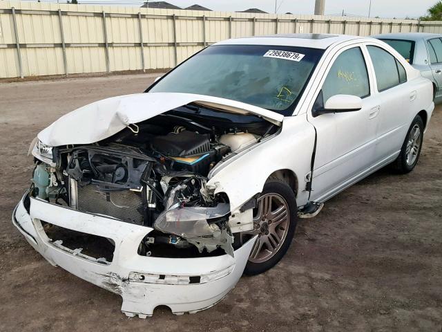 YV1RS592862517010 - 2006 VOLVO S60 2.5T WHITE photo 2