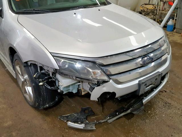 3FAHP0DC1AR238367 - 2010 FORD FUSION SPO SILVER photo 9