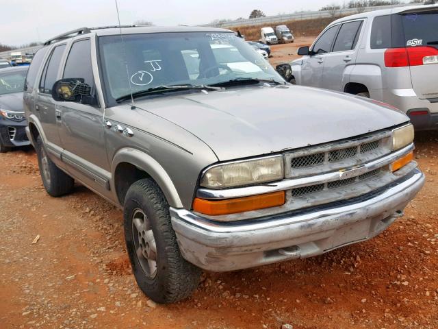 1GNDT13W9Y2337658 - 2000 CHEVROLET BLAZER GRAY photo 1