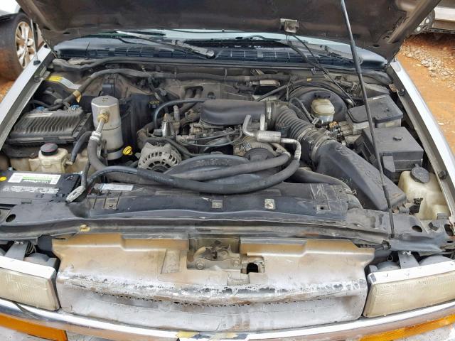 1GNDT13W9Y2337658 - 2000 CHEVROLET BLAZER GRAY photo 7