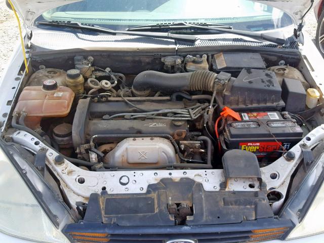 3FAFP31342R182987 - 2002 FORD FOCUS ZX3 WHITE photo 7