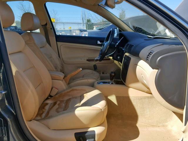 WVWTH63B81P199054 - 2001 VOLKSWAGEN PASSAT GLX GRAY photo 5