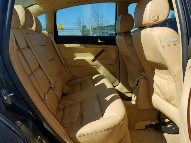 WVWTH63B81P199054 - 2001 VOLKSWAGEN PASSAT GLX GRAY photo 6