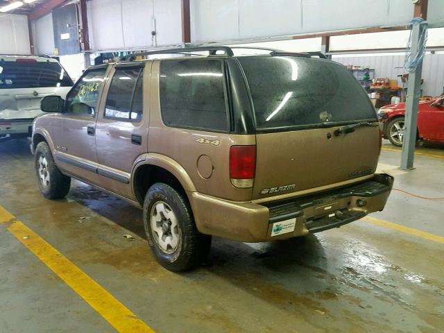 1GNDT13W42K208086 - 2002 CHEVROLET BLAZER BROWN photo 3