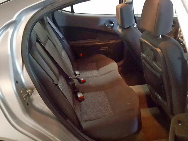 2G2WS522X41141754 - 2004 PONTIAC GRAND PRIX SILVER photo 6