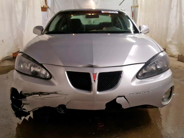 2G2WS522X41141754 - 2004 PONTIAC GRAND PRIX SILVER photo 9