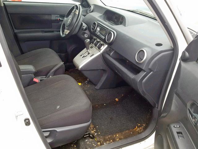 JTLZE4FE1A1109666 - 2010 TOYOTA SCION XB 白色 照片 5