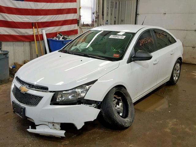 1G1PA5SH3D7134759 - 2013 CHEVROLET CRUZE LS WHITE photo 2