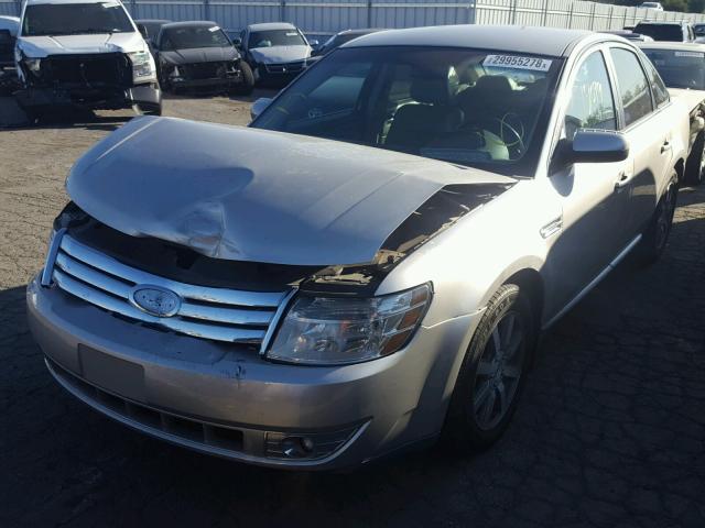 1FAHP24W78G110433 - 2008 FORD TAURUS SEL SILVER photo 2