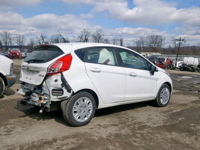 3FADP4TJ4FM149547 - 2015 FORD FIESTA S WHITE photo 4