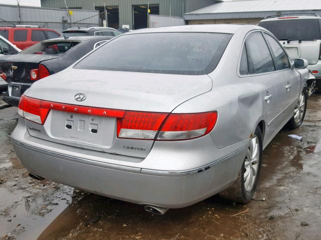 KMHFC46FX6A098537 - 2006 HYUNDAI AZERA SE SILVER photo 4