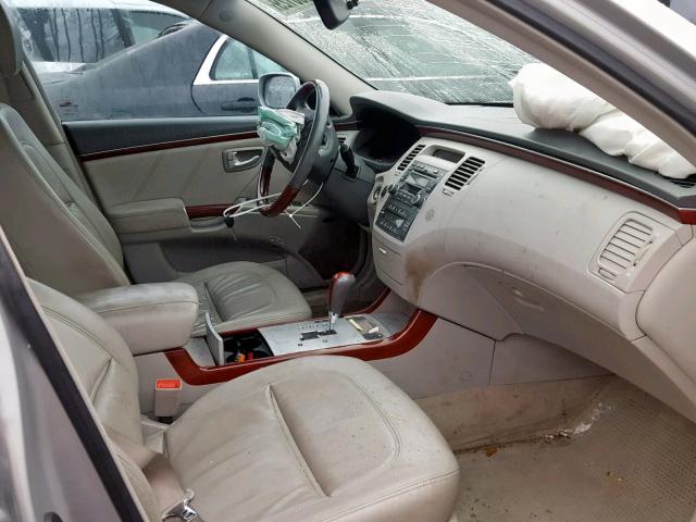 KMHFC46FX6A098537 - 2006 HYUNDAI AZERA SE SILVER photo 5