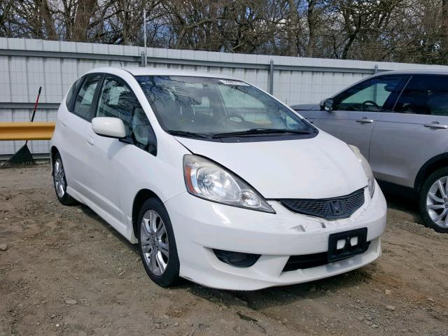 JHMGE87499S070622 - 2009 HONDA FIT SPORT WHITE photo 1